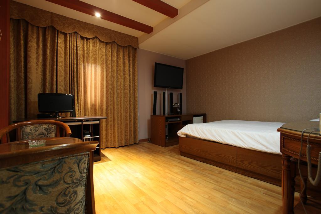 Monaco Hotel Jeju Zimmer foto