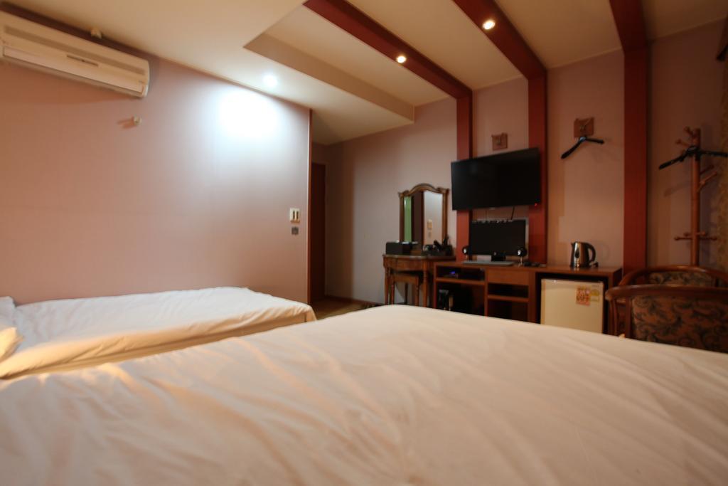 Monaco Hotel Jeju Zimmer foto